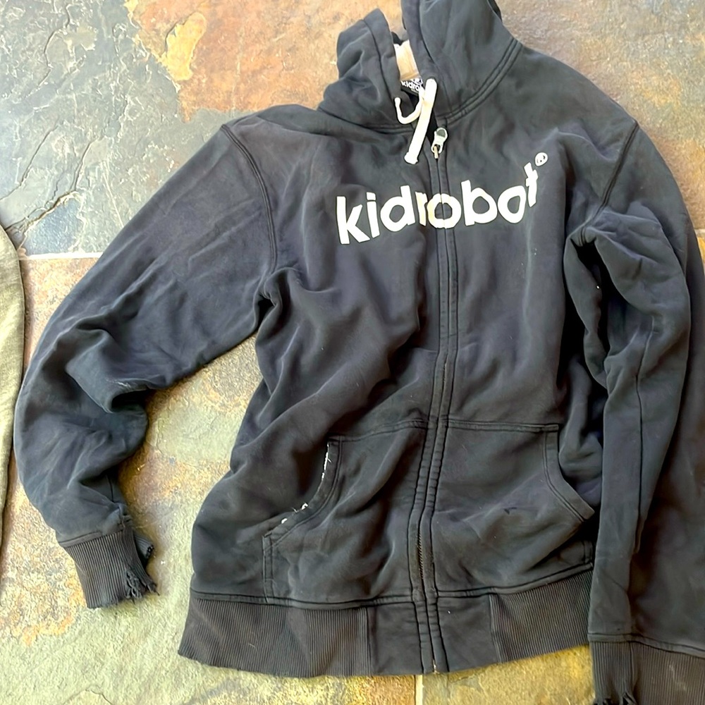 KIDROBOT XL FULL ZIP HOODIE